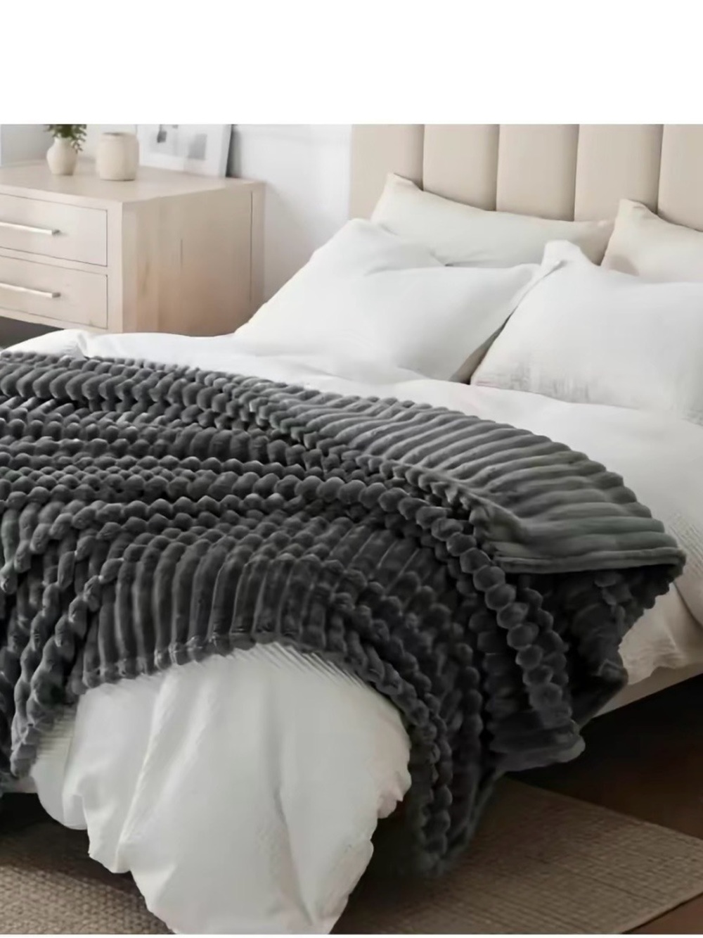 Plush Ribbed Gray Throw Blanket - Soft Home Bedding